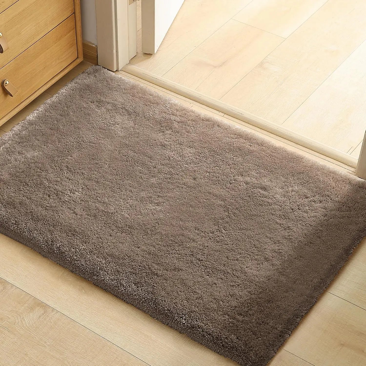 Cozy Up with the Fluffy Shag Area Rug
