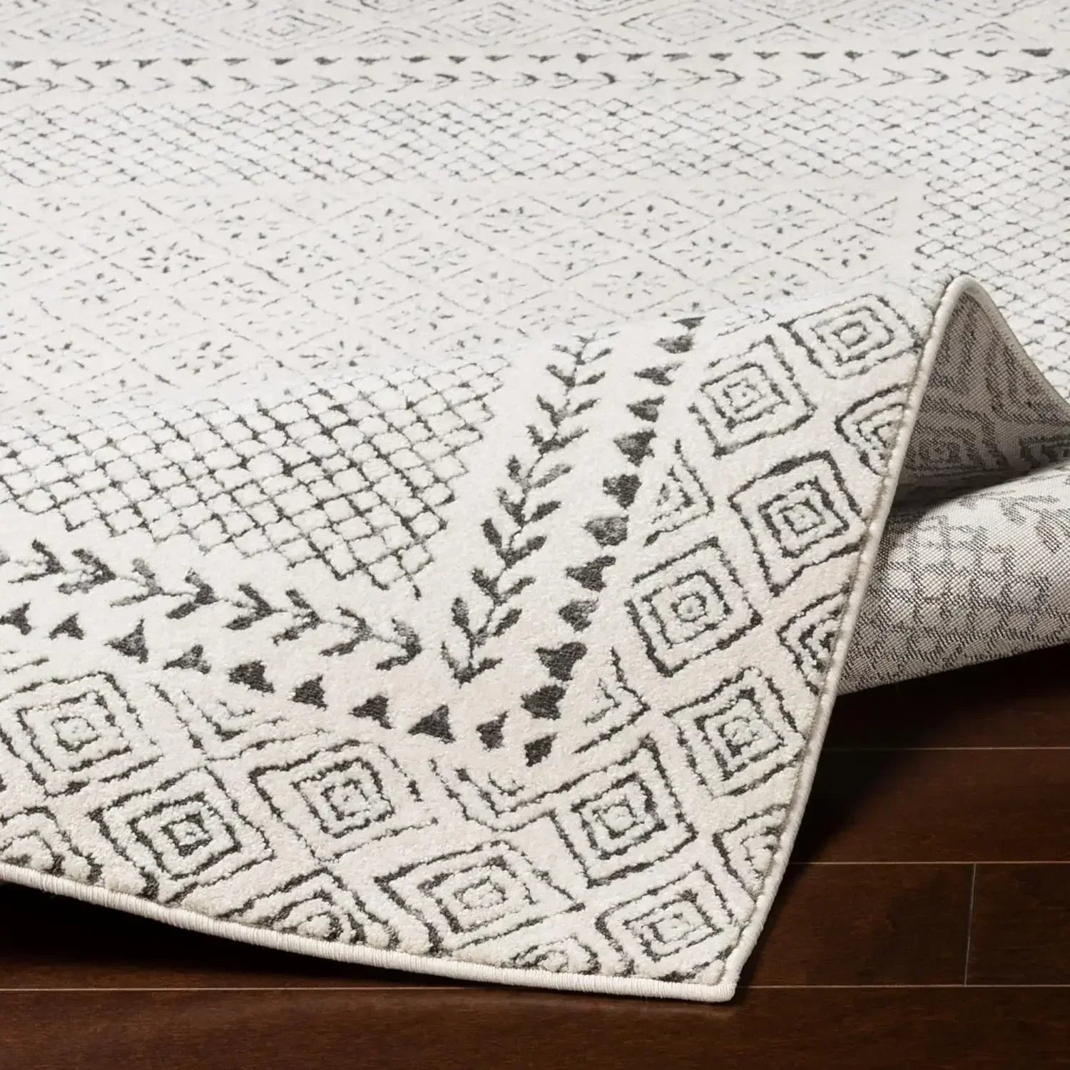 Artistic Weavers Melodie Boho Farmhouse Area Rug