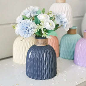 Chic Nordic Plastic Flower Pot