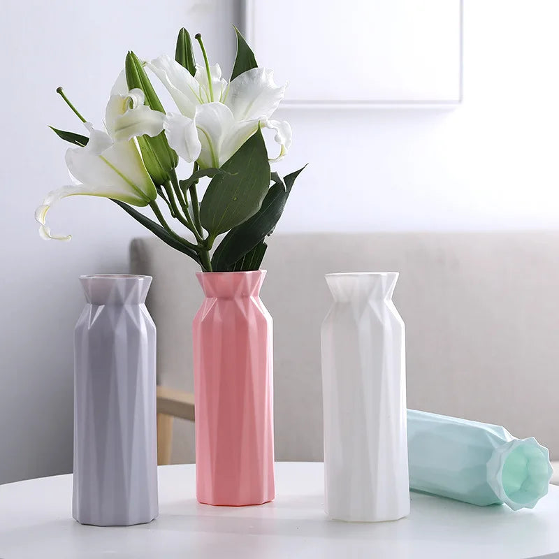 Chic Nordic Plastic Flower Pot