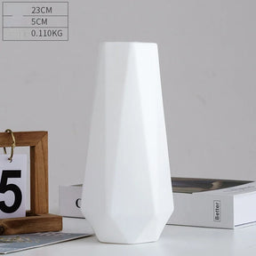 Chic Nordic Plastic Flower Pot